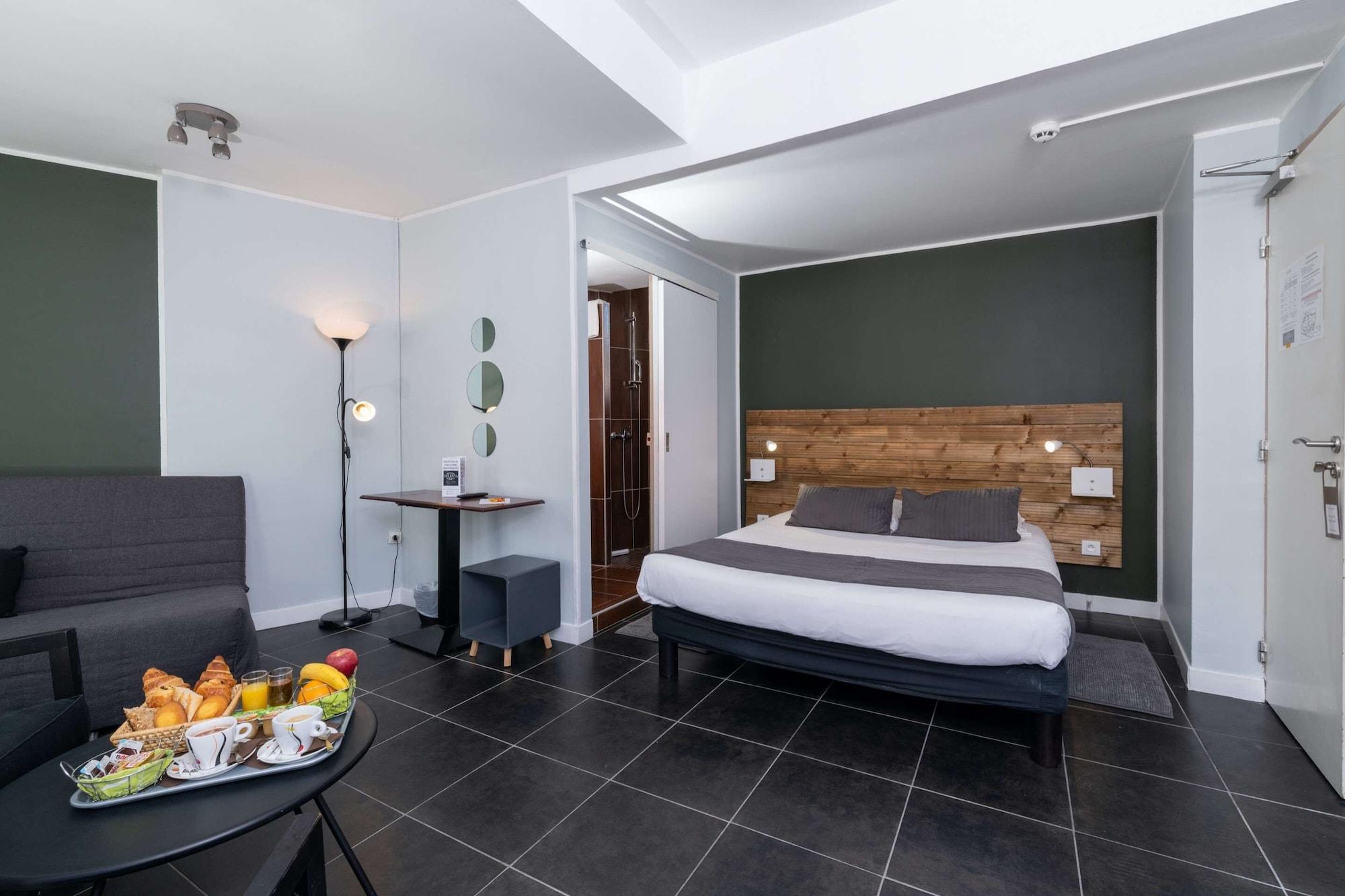 Celenya Hôtel Toulon Bagian luar foto