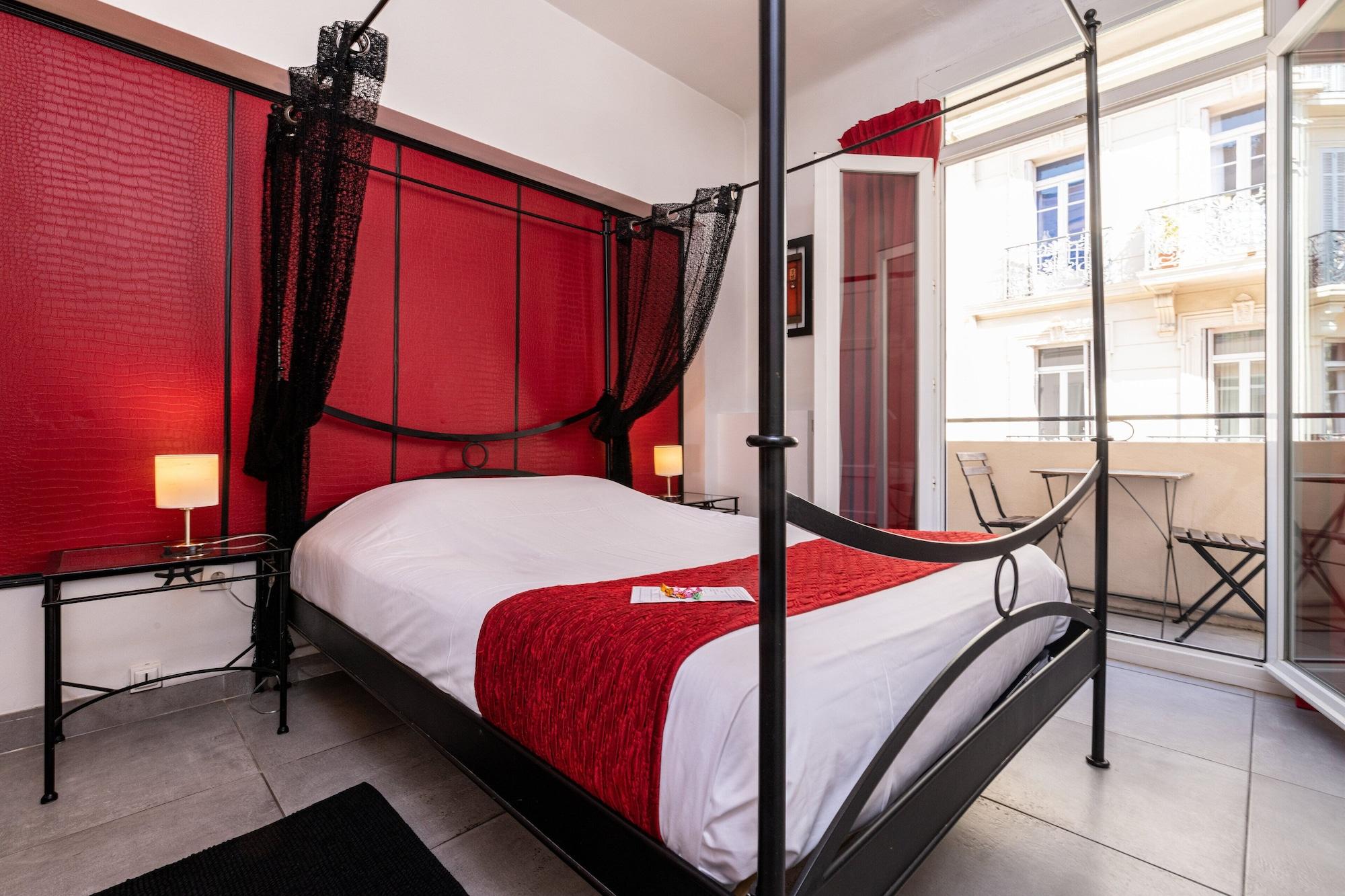 Celenya Hôtel Toulon Bagian luar foto