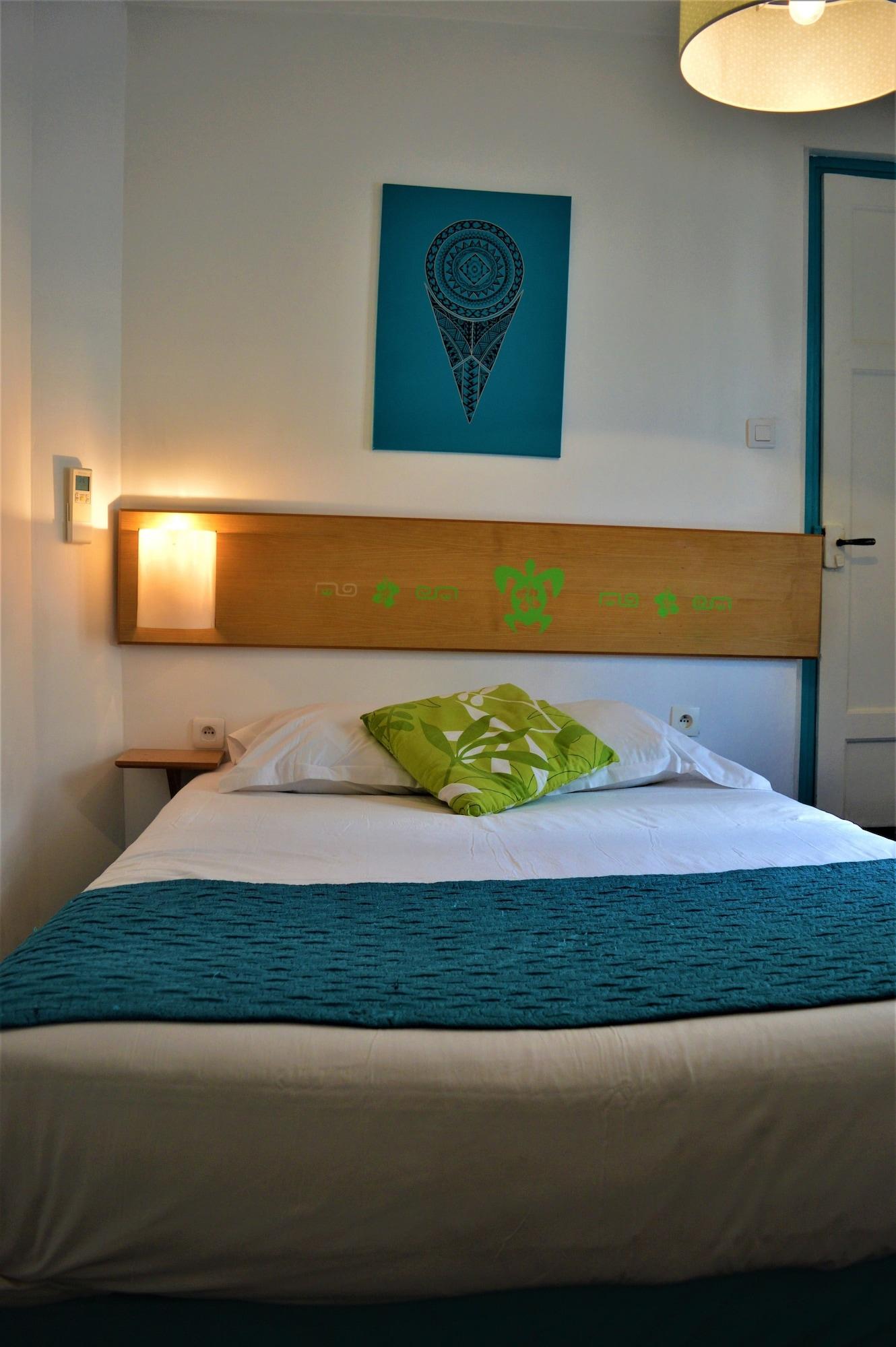 Celenya Hôtel Toulon Bagian luar foto