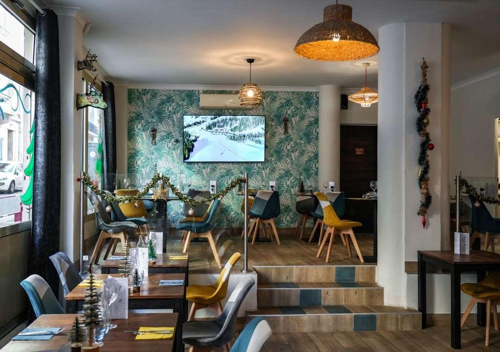 Celenya Hôtel Toulon Restoran foto