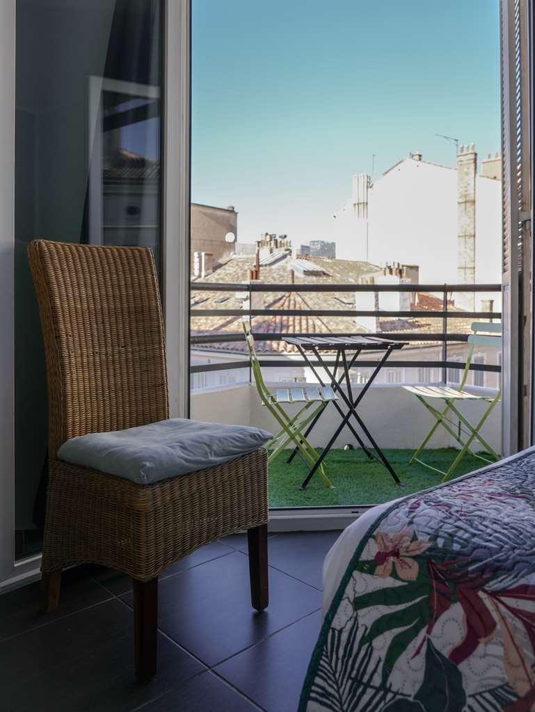 Celenya Hôtel Toulon Ruang foto