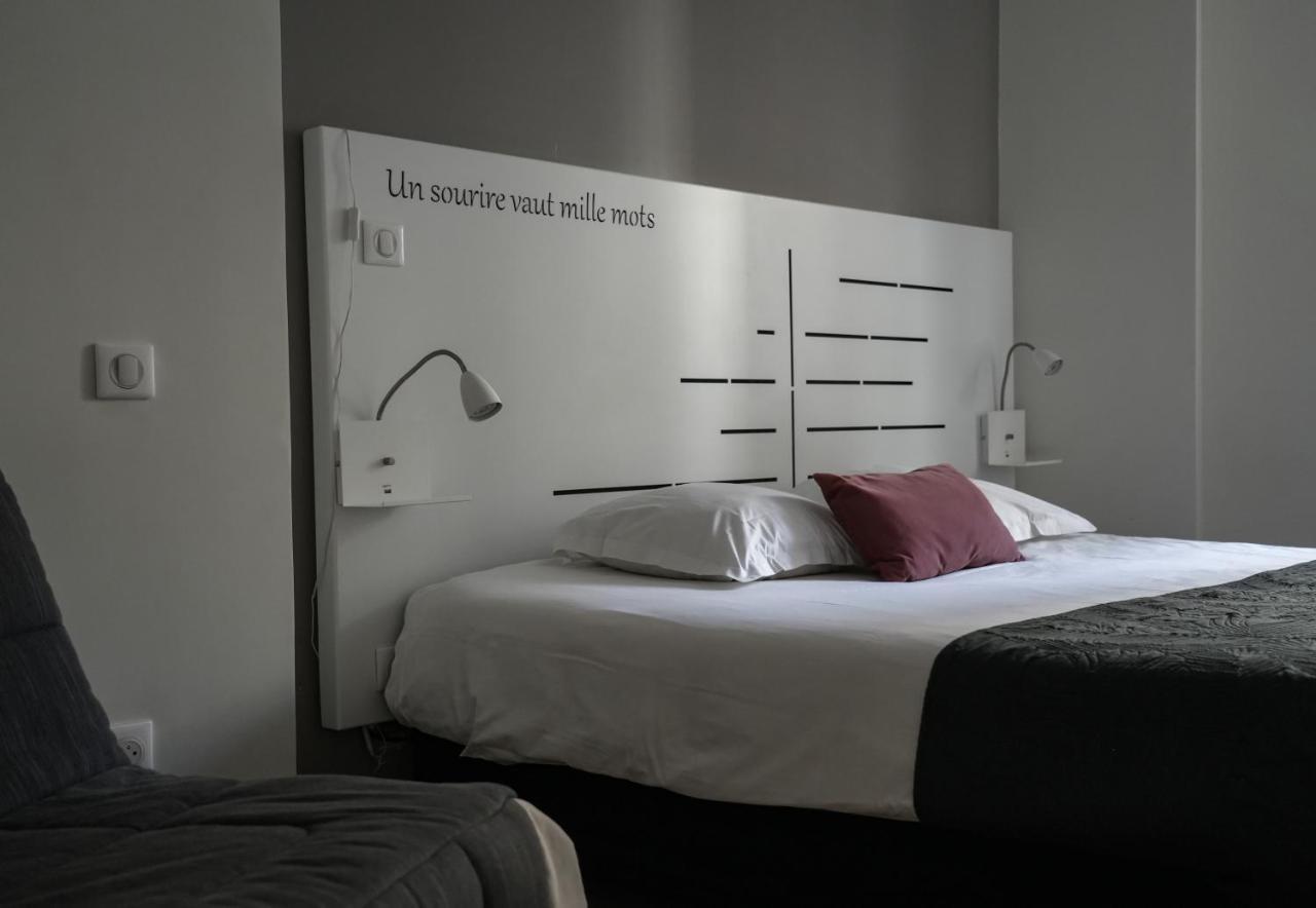 Celenya Hôtel Toulon Bagian luar foto